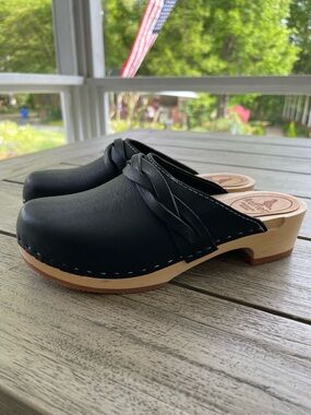 Kurier BFF Black Leather Clog Mule - Women's Slip-On Comfort size 38 7.5